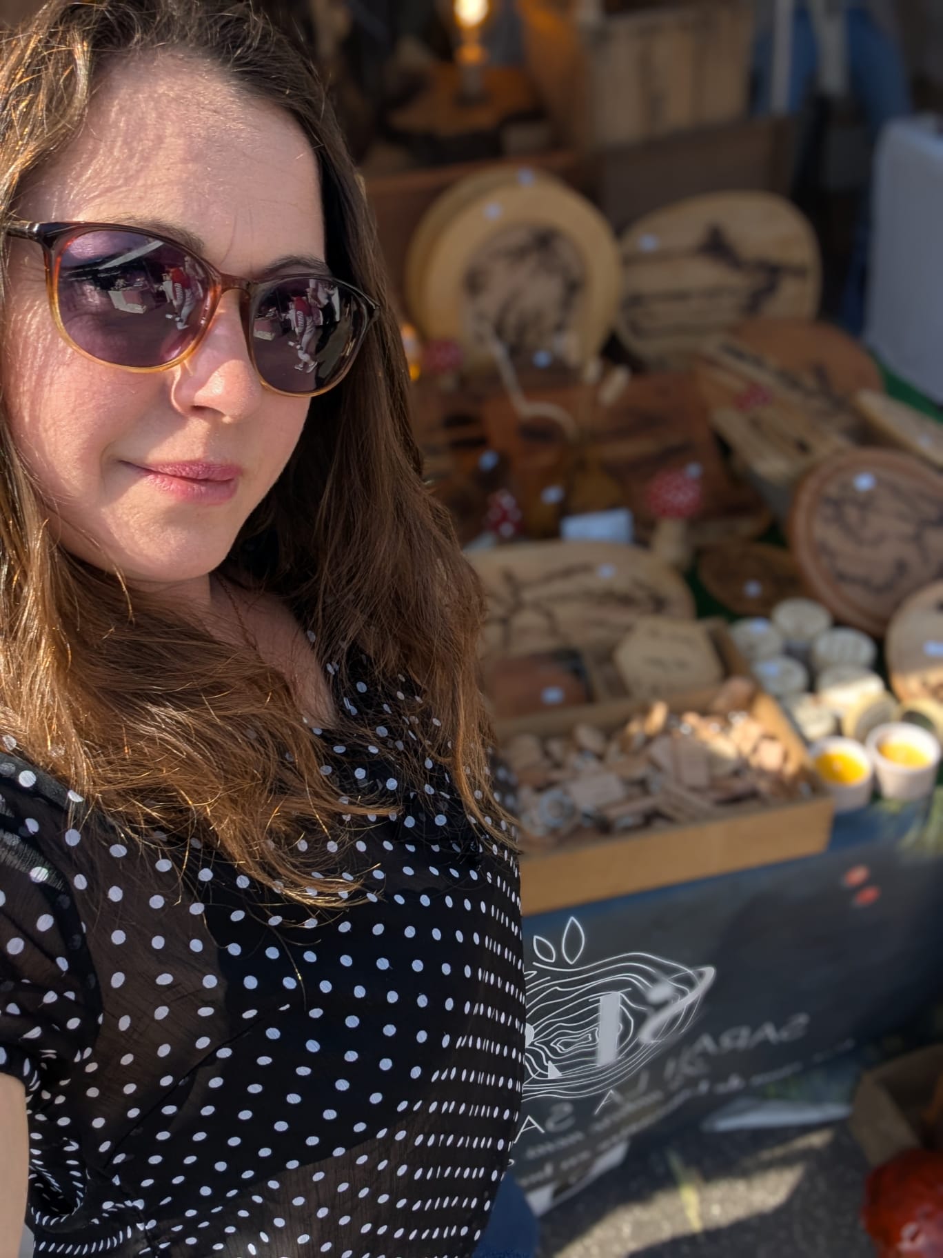 Logo Sarah La Sauvage – SLS, création en bois flotté et cœur de chêne, la nature nous éclaire